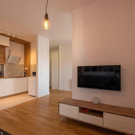 Central Apartment Boekarest Buitenkant foto