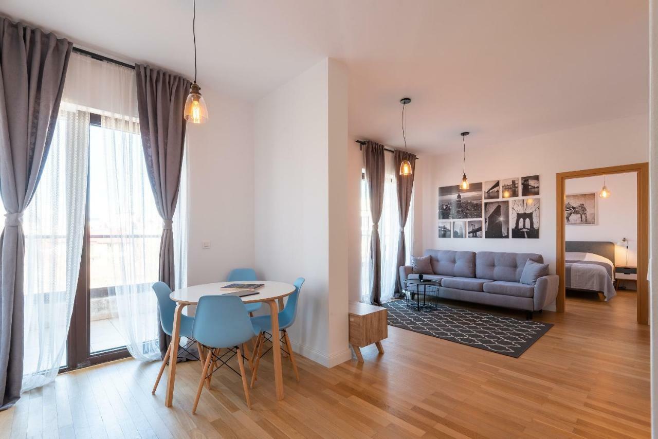 Central Apartment Boekarest Buitenkant foto
