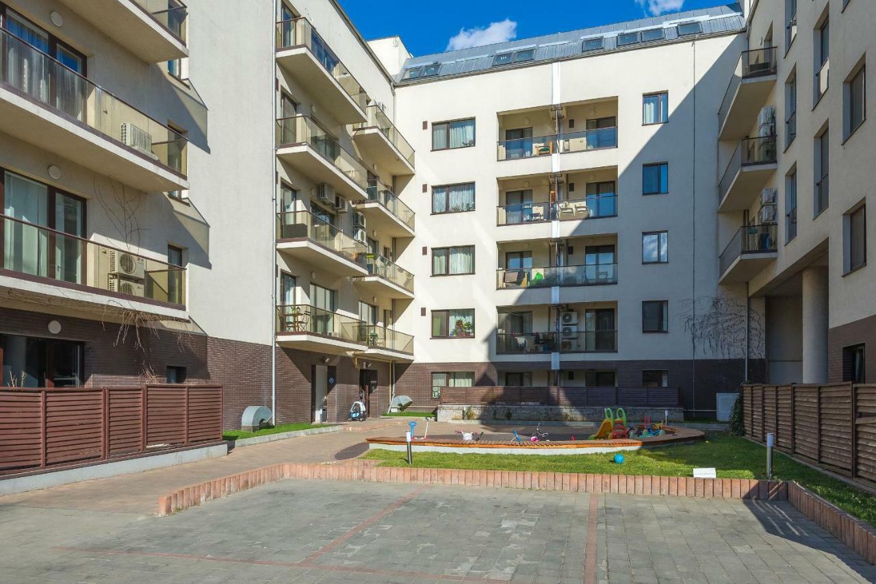 Central Apartment Boekarest Buitenkant foto